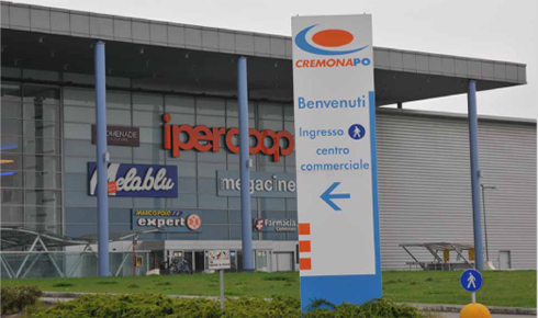 Shopping center Cremonapo a Cremona. Entrata principale